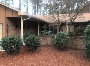 820 Myrtlewood Ct, Southern Pines, NC 28387