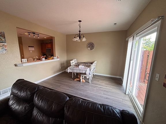 3rd image of 1702 Lydia Ln