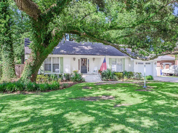 938 Sea Gull Dr, Mount Pleasant, SC 29464