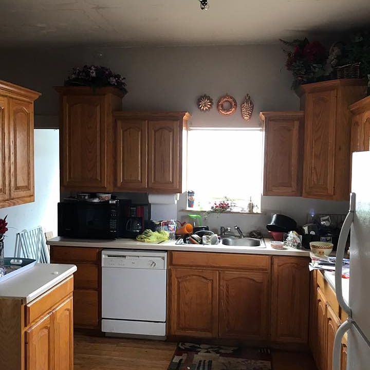 2nd image of 818 W State St