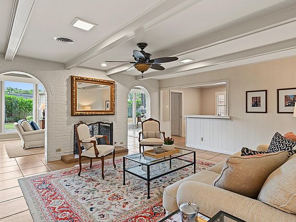 5th image of 7915 Meadow Lake Ln