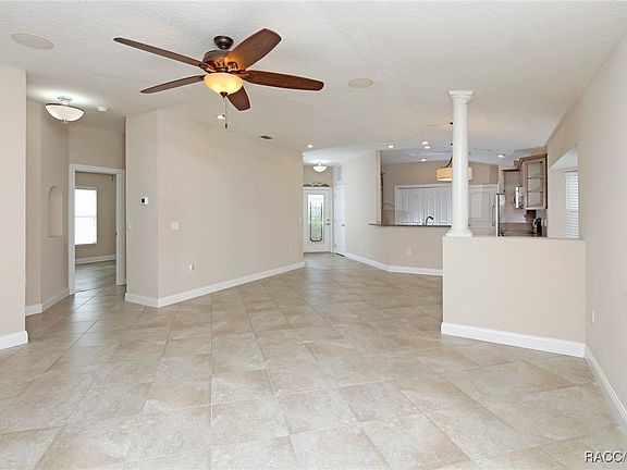 5th image of 2101 N Brentwood Cir