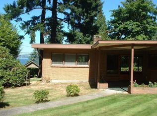 7037 N Mercer Way, Mercer Island, WA 98040
