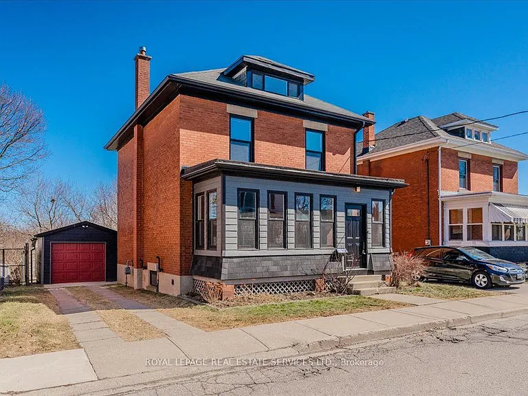 97 Glenmorris St — Photo 2
