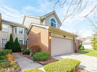18723 Hilltop Dr, Riverview, MI 48193