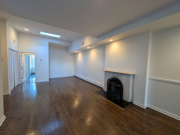 3rd image of 69 Sussex St APT 4