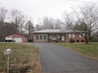 1037 Harrison Crossroad Loop, Reidsville, NC 27320