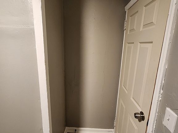 2nd image of 1432 Bancroft St
