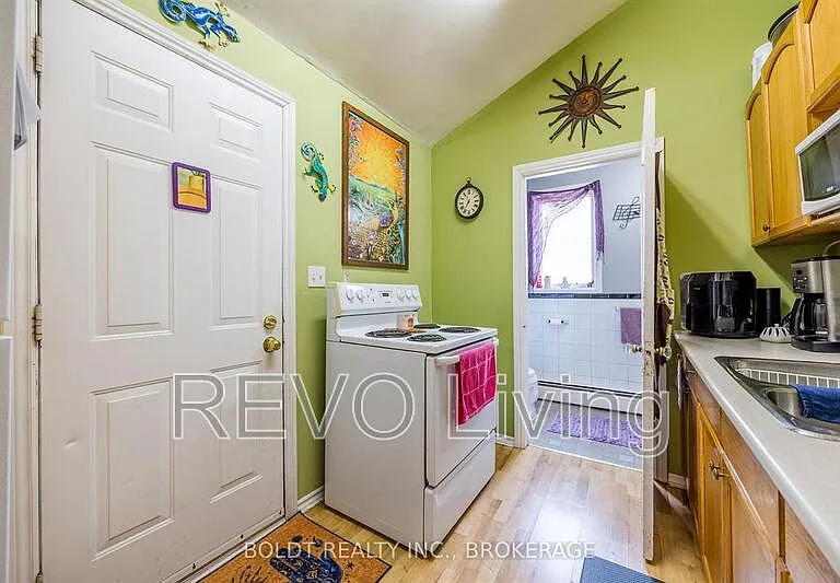 6019 Dorchester Rd — Photo 5