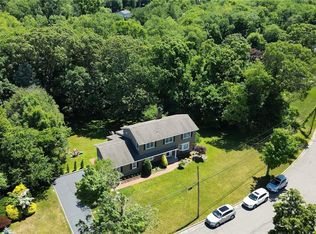 21 Village Way, Smithtown, NY 11787