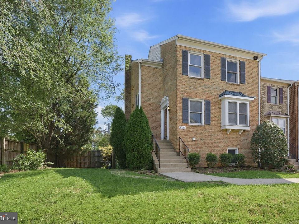 1st image of 10213 Arizona Cir #43