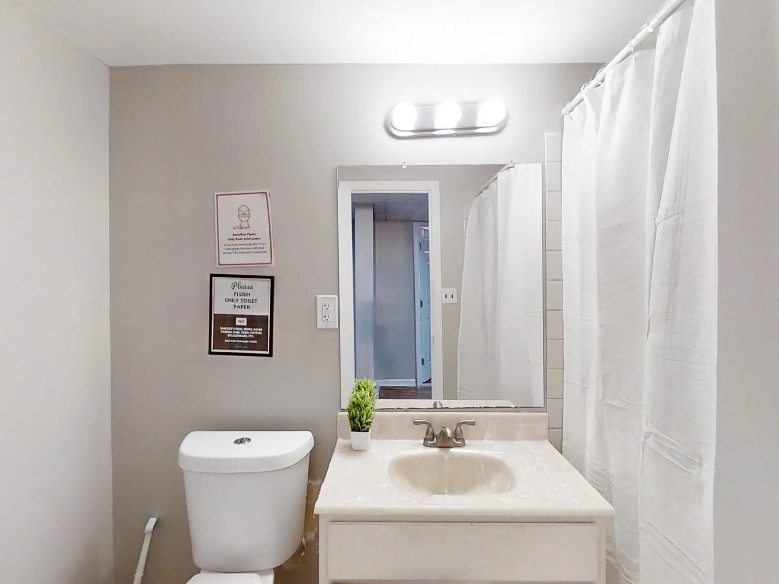 4 bed, 3.0 bath, 2526 sqft, $776 — Photo 4