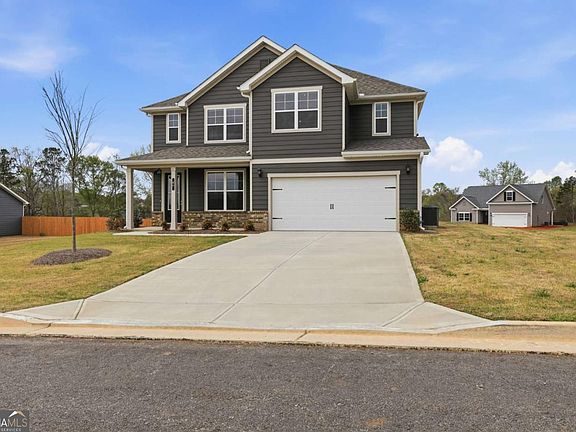 5th image of 64 Sherwood Dr