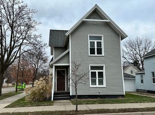 659 Lake Michigan Dr NW, Grand Rapids, MI 49504