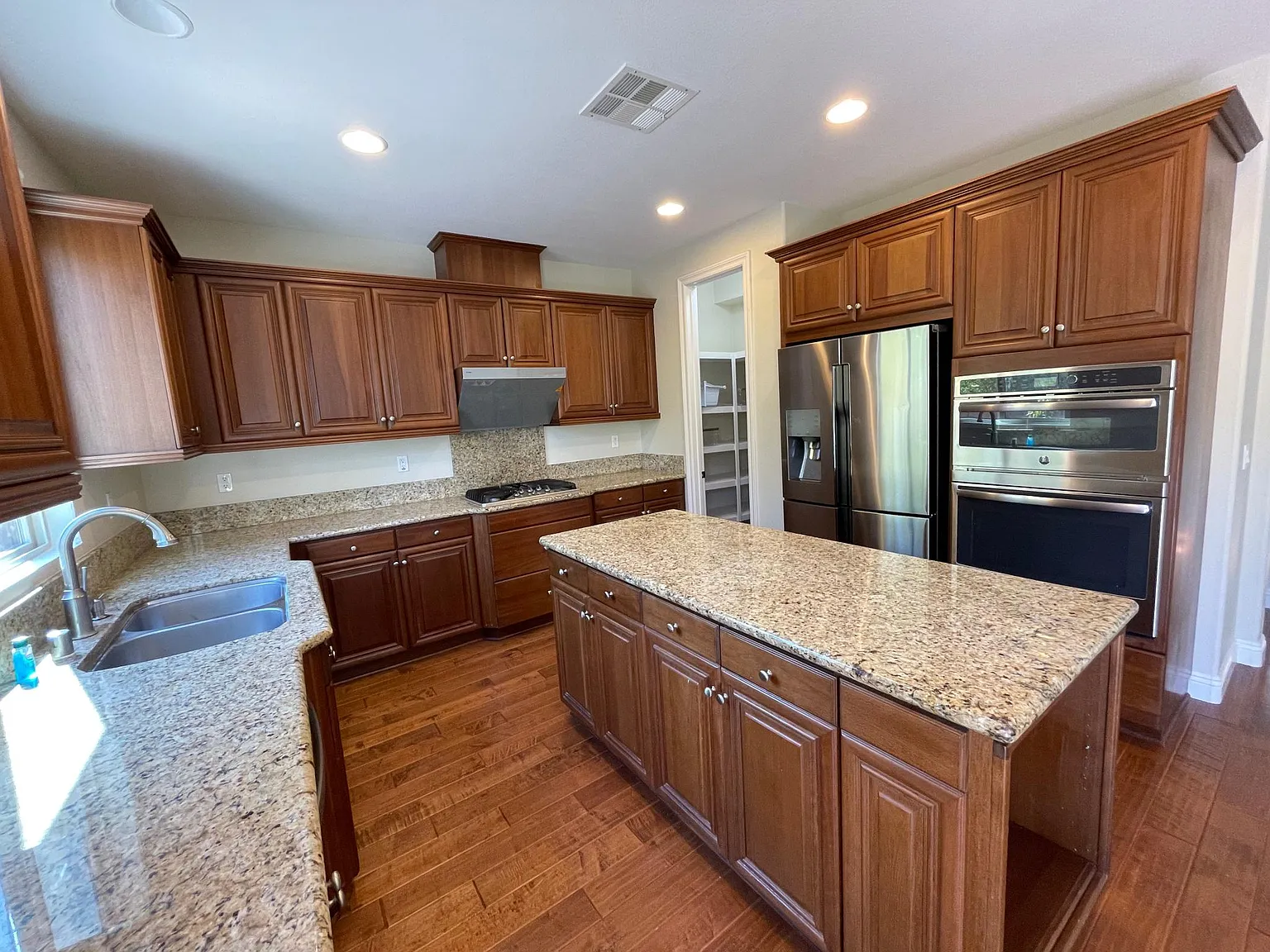4861 Carriage Run Dr — Photo 2