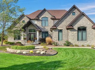 22040 Mary Dr, Frankfort, IL 60423