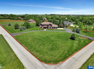 3000 Pheasant Ridge Rd, Lincoln, NE 68532