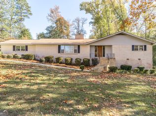 210 Davis Dr, Centerville, GA 31028