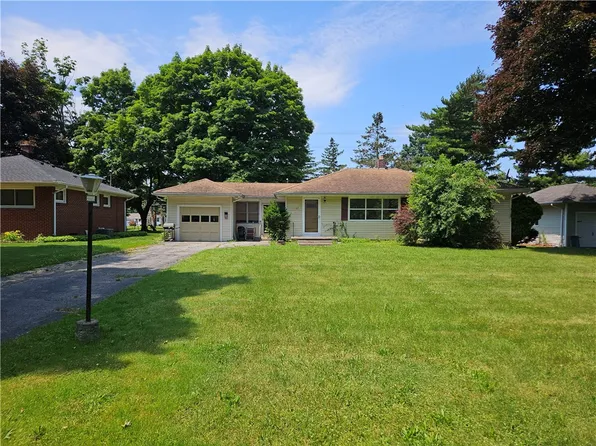 67 Timpat Dr, Rochester, NY 14624