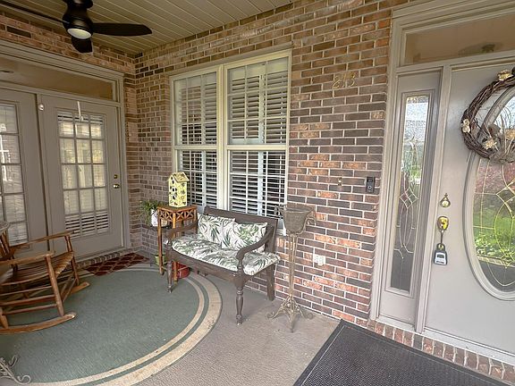 2nd image of 213 Savannah Park Dr