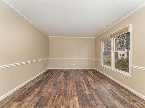 5th image of 5809 Spanish Oak Dr