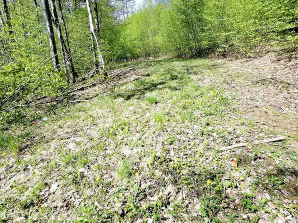 9 Roys Rd, Lanesborough, MA 01237