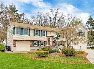 24 Salem St, Wilmington, MA 01887