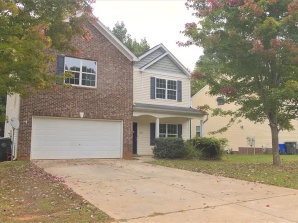1402 Torrey Pines Ct, Mebane, NC 27302