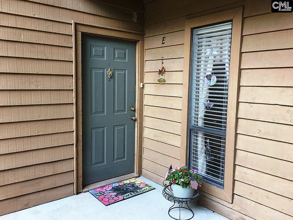 1st image of 207 Weddell St #2