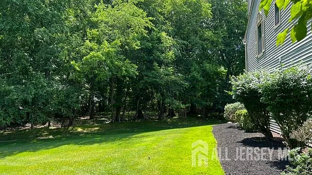 140 Wyndham Pl — Photo 26