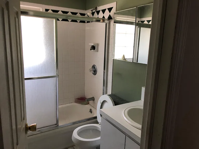 Plainedge Dr — Photo 11