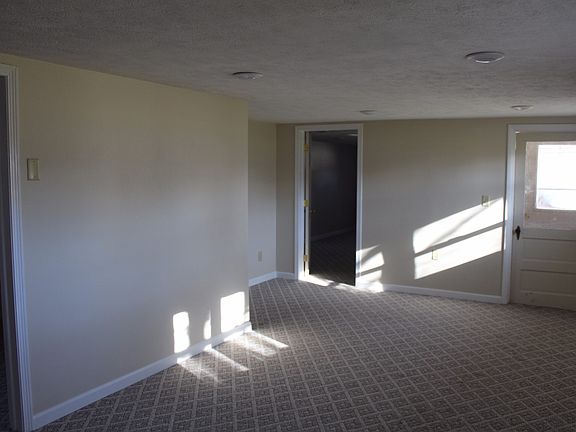 3rd image of 212 E 4th St