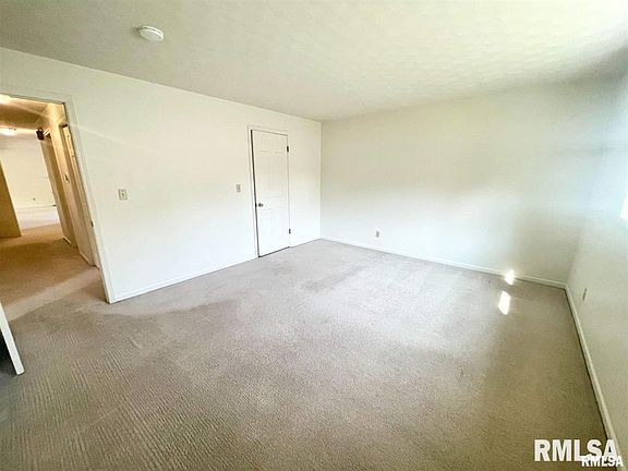 5th image of 6913-6915 N Flamingo Ct #2