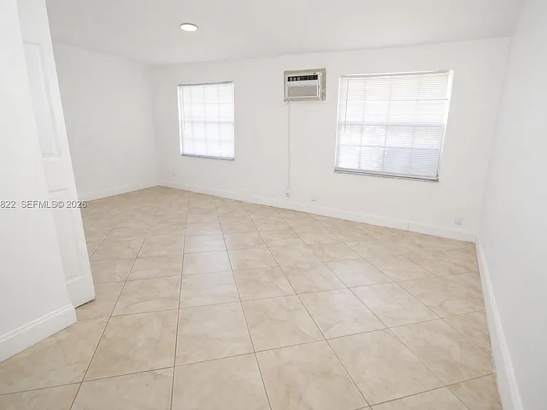 35 Virginia Rd #1 — Photo 2