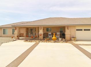 16140 Joshua Rd, Apple Valley, CA 92307