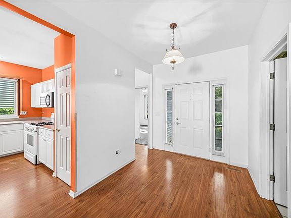 3rd image of 21009 W Torrey Pines Ct