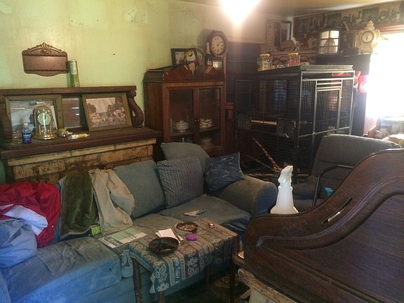 2nd image of 2323 Eagle Dr