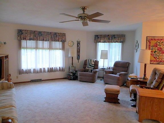 5th image of 4018 Dorchester Dr #3