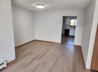9220 Hamilton Ct APT F, Des Plaines, IL 60016