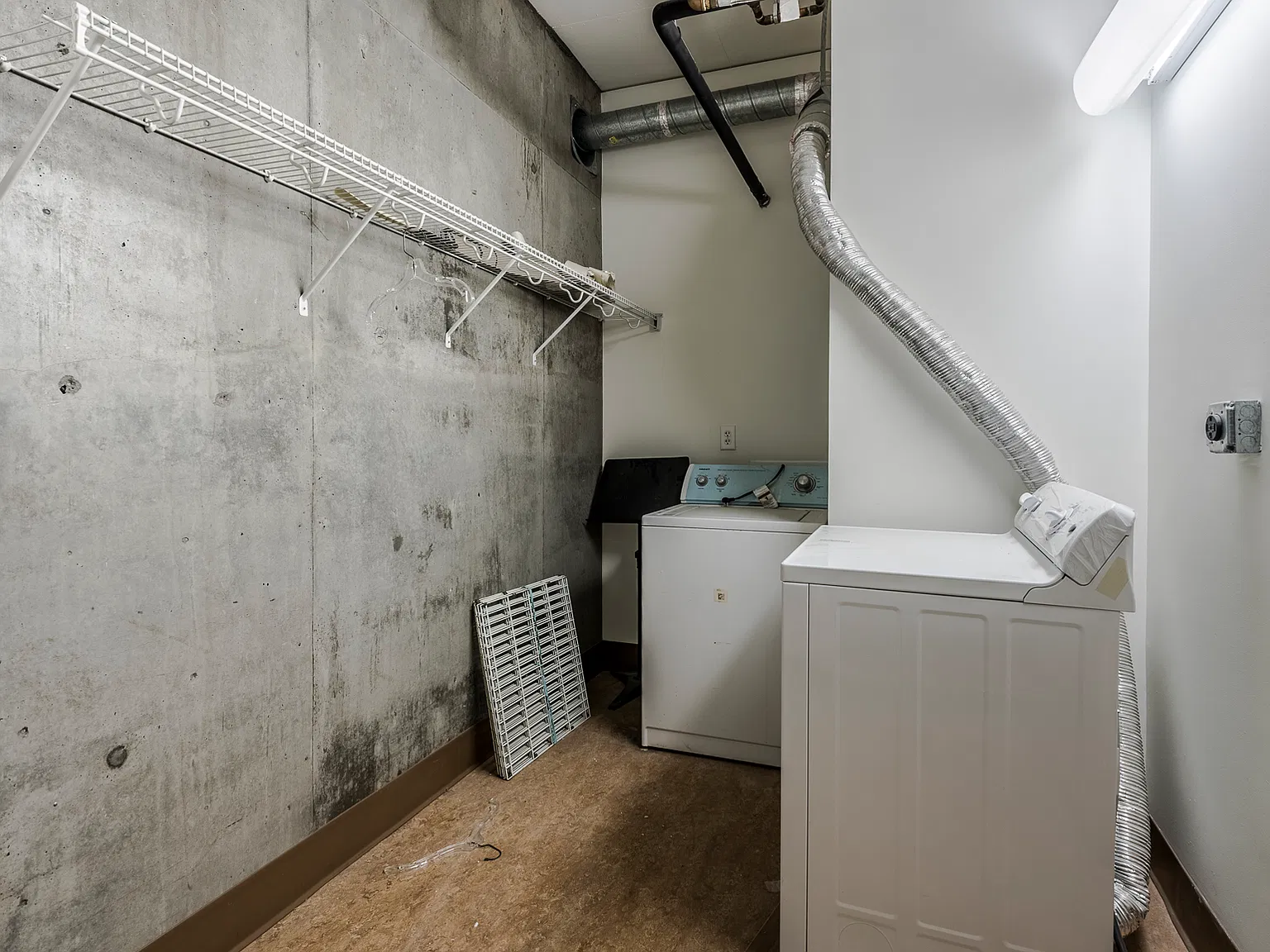 1111 S. Grand Ave. - #701 — Photo 4