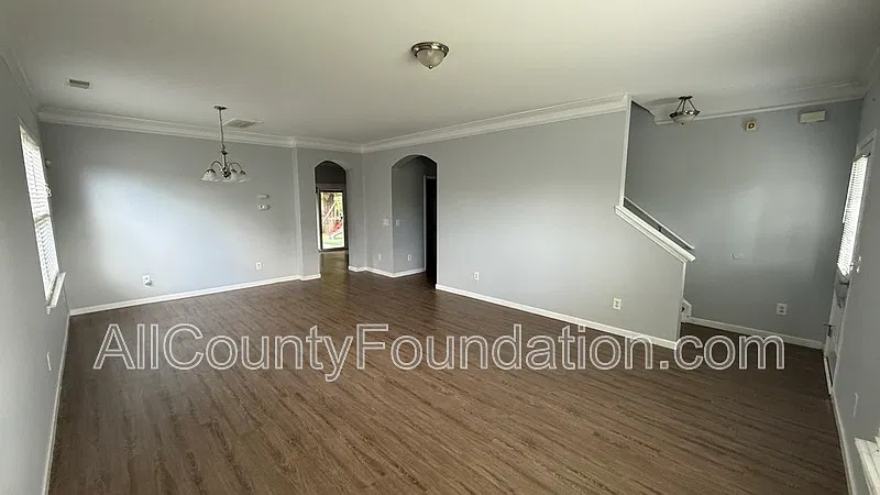 4 bed, 2.5 bath, 2210 sqft, $2,345 — Photo 4