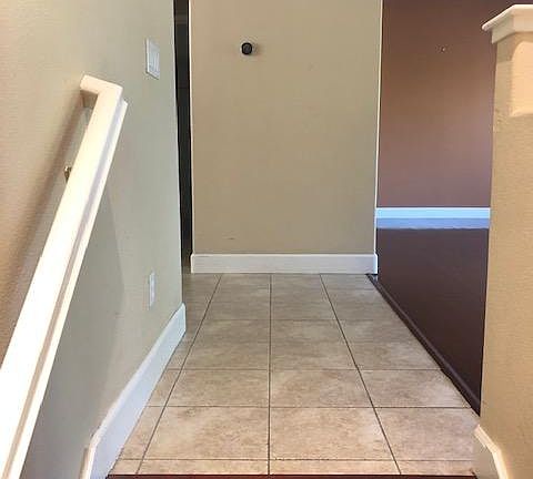 3rd image of 792 Batista Dr