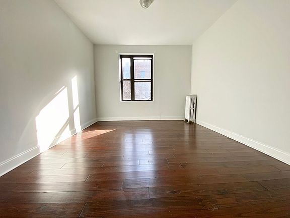 2nd image of 19 Woodruff Ave APT D2