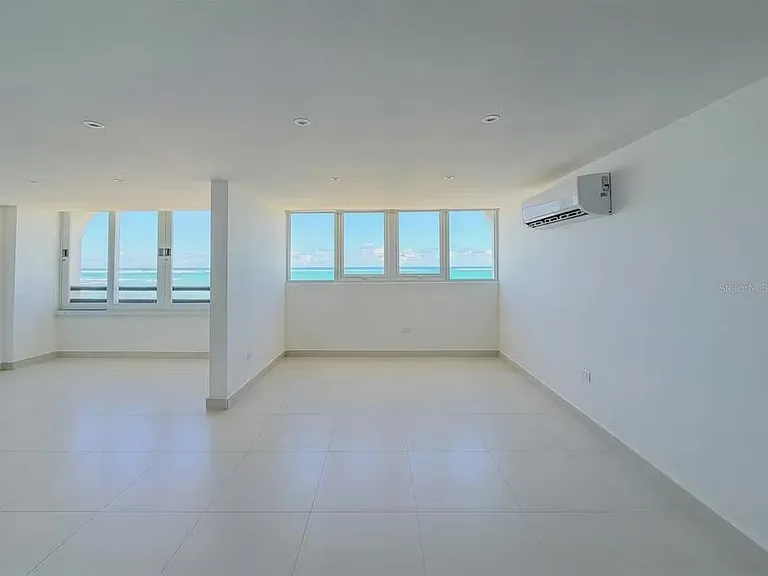 PH 807B Playa Dorada — Photo 2