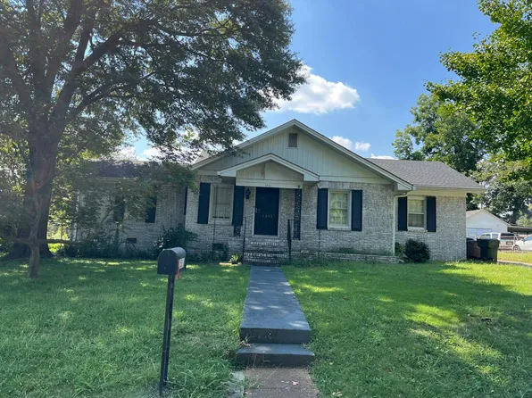 1511 10th Ave SE, Decatur, AL 35601