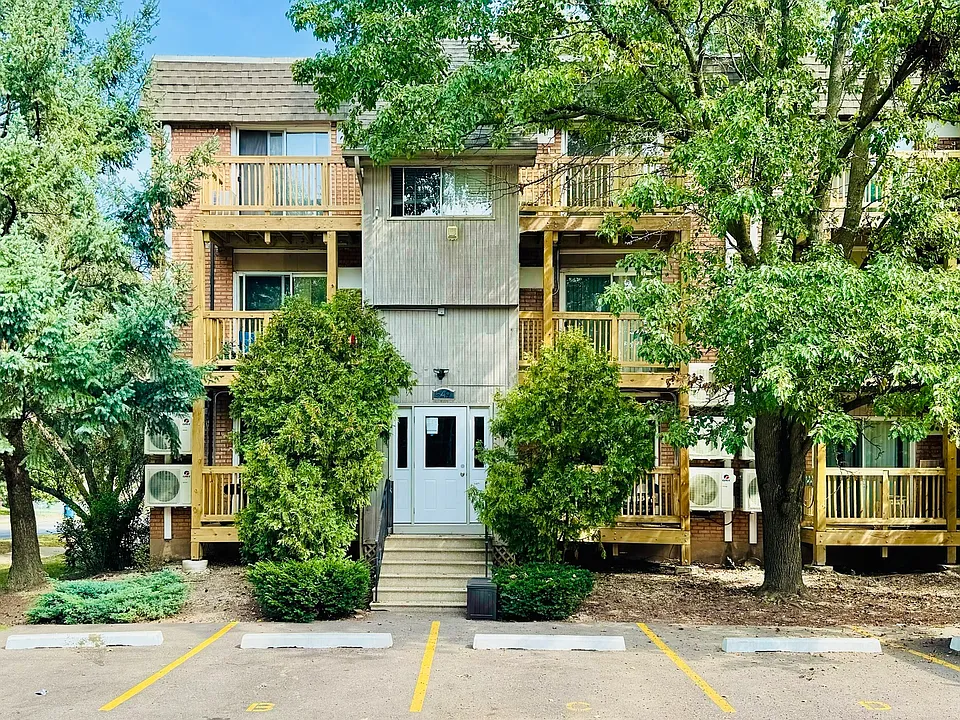 551 Ashland Ave #C