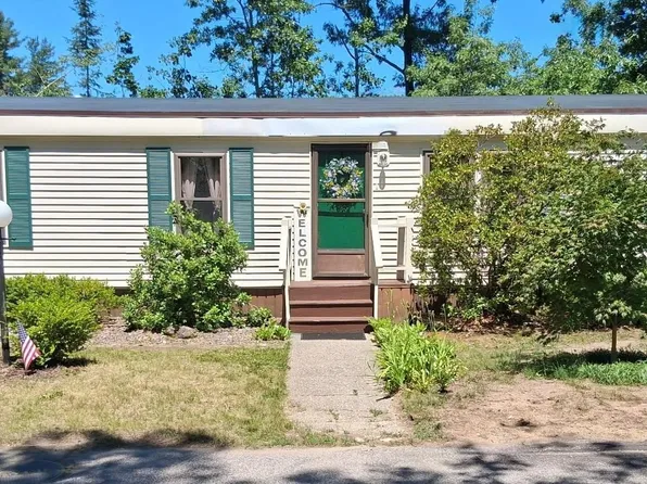 53 River Ledge Drive, Goffstown, NH 03045