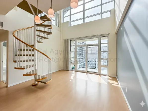 1 Lakeside Dr, Oakland, CA