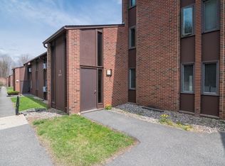 232 N East St APT 12, Amherst, MA 01002