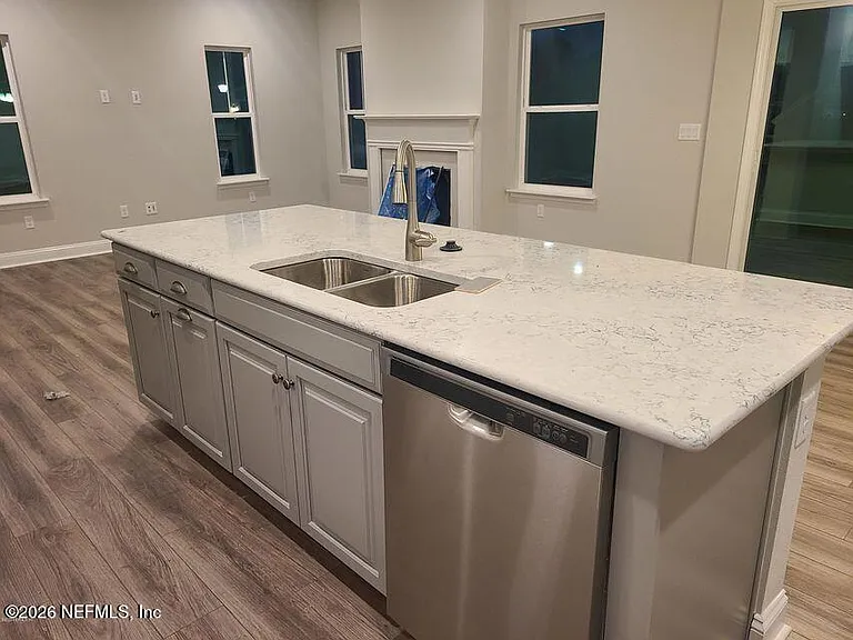 25 Roycroft Pl — Photo 17
